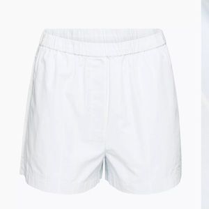 Aritzia Wilfred Breeze 3” Short